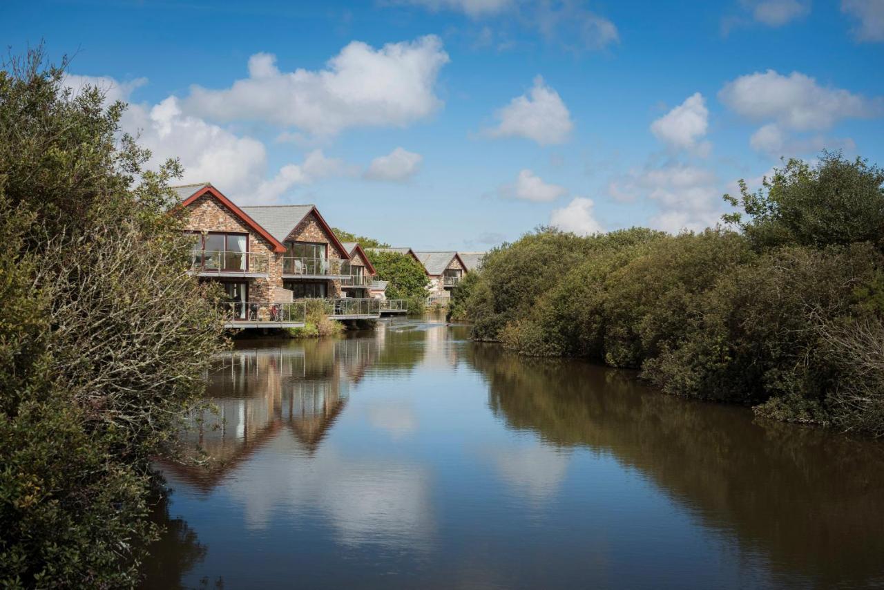 Kingfisher Hot Tub & Log Burner House On Premium Lakeside With Resort Facilities St Columb Major Esterno foto